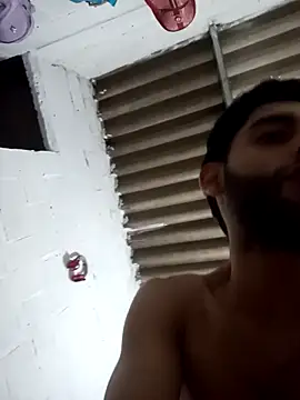 Snapshot of Alexodettej chatting on December 2, 3:45 am Alexodettej online show from December 2, 3:45 am