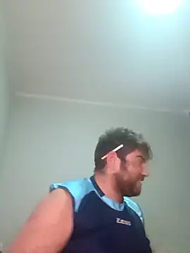 Snapshot of ziopaglia chatting on November 30, 5:17 pm ziopaglia online show from November 30, 5:17 pm