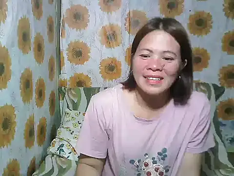 Smilinglovely online show from March 26, 10:43 am