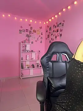 Davne  online show from April 19, 10:23 pm