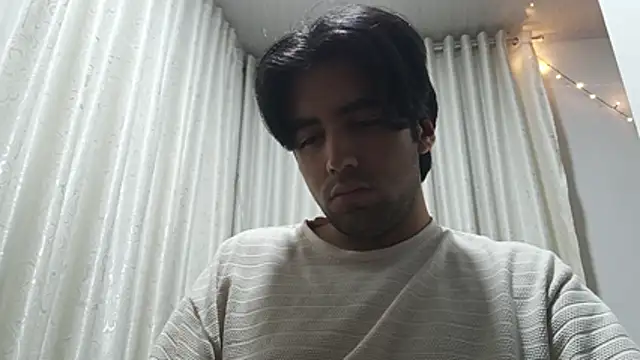 Snapshot of stepfaze54 chatting on December 2, 3:23 am stepfaze54 online show from December 2, 3:23 am