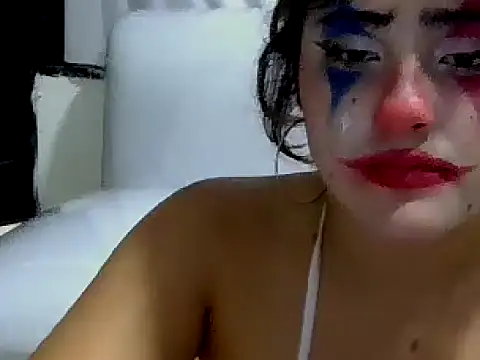 Snapshot of alisson_indraa chatting on December 1, 1:54 am alisson indraa online show from December 1, 1:54 am