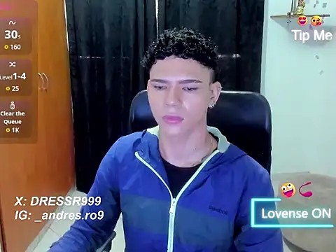 Snapshot of secret_justin7 chatting on December 19, 1:07 pm secret justin7 online show from December 19, 1:07 pm