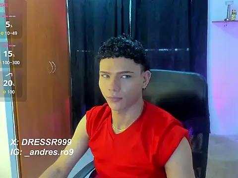 Snapshot of secret_justin7 chatting on December 20, 3:30 pm secret justin7 online show from December 20, 3:30 pm