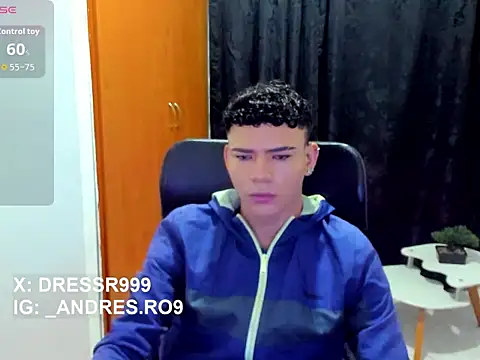 Snapshot of secret_justin7 chatting on February 7, 11:14 am secret justin7 online show from February 7, 11:14 am