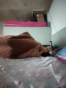 Snapshot of LianLaz chatting on November 27, 5:09 am LianLaz online show from November 27, 5:09 am