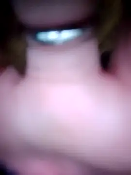 Snapshot of LianLaz chatting on December 2, 7:36 am LianLaz online show from December 2, 7:36 am