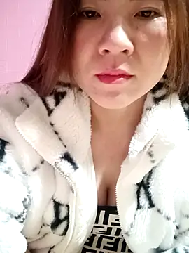 Snapshot of Lily-ross22 chatting on November 26, 7:26 pm Lily-ross22 online show from November 26, 7:26 pm