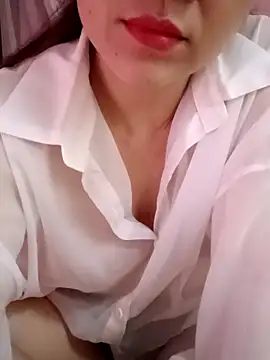 Lily-ross22 online show from April 20, 7:04 pm