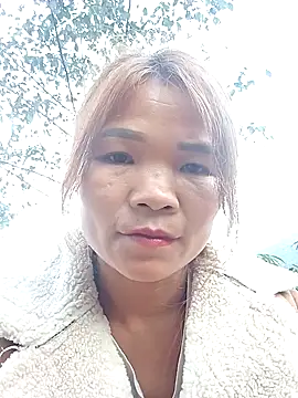 Snapshot of -mayman99 chatting on November 24, 9:31 am -mayman99 online show from November 24, 9:31 am