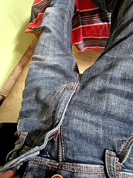 telugupillodu001 online show from April 12, 9:58 am