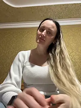 TomilaSi online show from December 5, 7:21 pm