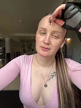 TomilaSi online show from April 22, 11:12 am