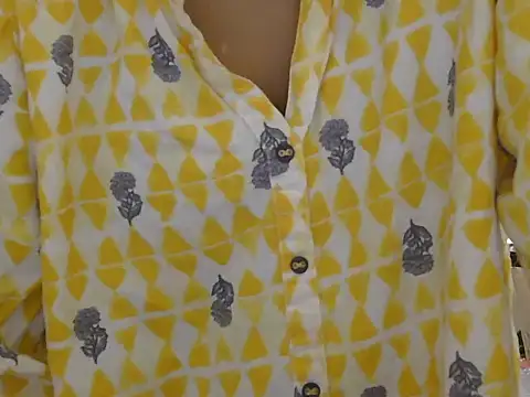 cute mahira online show from April 3, 5:11 pm