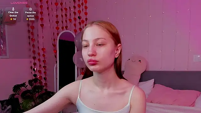 lally cute online show from February 27, 7:25 pm