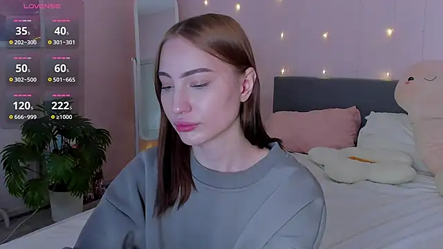 lally cute online show from March 7, 7:22 pm