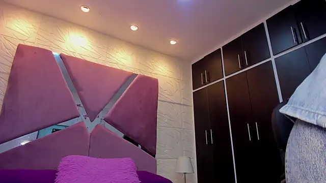 sol-angel online show from June 6, 4:44 pm