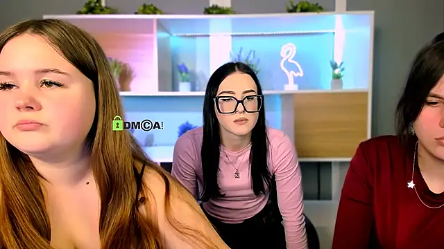 candy flossie1 online show from February 3, 7:30 pm