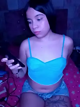 Snapshot of Tatiana18Strip chatting on November 26, 6:03 am Tatiana18Strip online show from November 26, 6:03 am