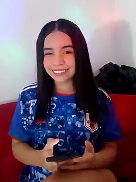 Snapshot of Tatiana18Strip chatting on December 4, 9:12 pm Tatiana18Strip online show from December 4, 9:12 pm