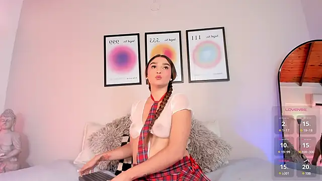 AmaraStorm online show from March 22, 6:33 pm