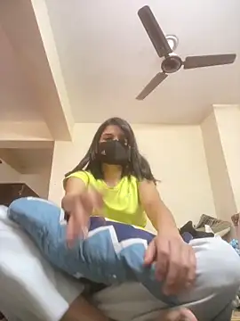 Snapshot of Sexolinaa chatting on April 29, 3:43 am Sexolinaa online show from April 29, 3:43 am