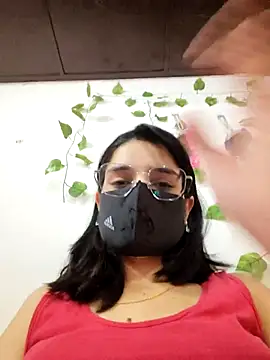 Snapshot of Sexolinaa chatting on May 16, 11:42 am Sexolinaa online show from May 16, 11:42 am
