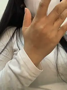 lana-kan online show from February 5, 1:38 pm