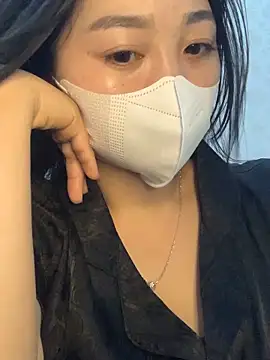 Snapshot of lana-kan chatting on May 10, 12:43 pm lana-kan online show from May 10, 12:43 pm