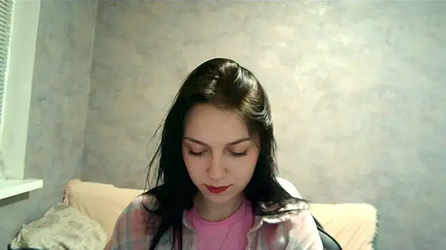 Snapshot of GlibRasher chatting on November 30, 8:13 pm GlibRasher online show from November 30, 8:13 pm