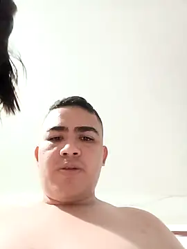 Snapshot of culona2417 chatting on December 13, 11:32 pm culona2417 online show from December 13, 11:32 pm