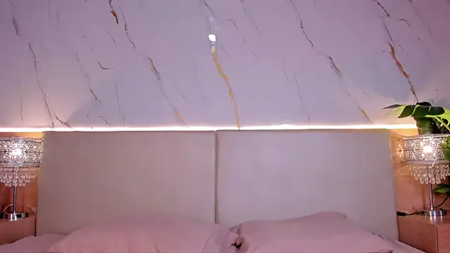 Julietaa 1 online show from December 19, 11:17 am