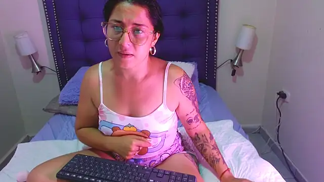 franysteell online show from December 2, 11:04 am