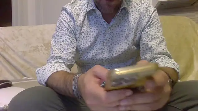 Snapshot of Eroshotlicker chatting on May 13, 8:49 pm Eroshotlicker online show from May 13, 8:49 pm