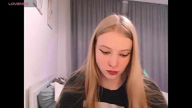  Milana Sparkl75  online show from November 29, 1:41 am