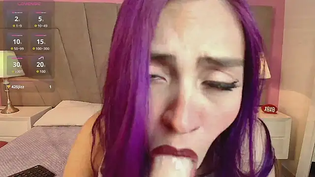 Emilyroth online show from April 11, 9:41 pm