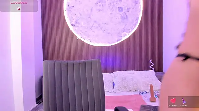 IvannaVolk  online show from February 12, 5:02 am