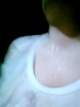 Snapshot of hey-bana chatting on December 14, 12:49 am hey-bana online show from December 14, 12:49 am