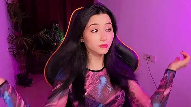 RedMidnight online show from February 6, 8:45 pm