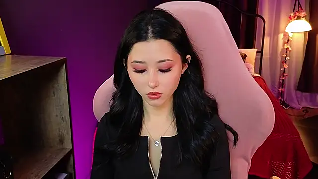 RedMidnight online show from March 4, 8:37 pm