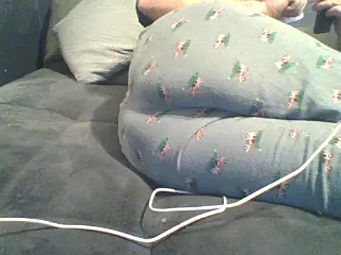 xxxenzo1 online show from March 10, 12:43 pm