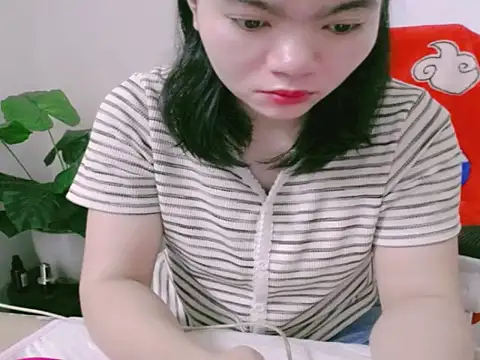 Snapshot of Lisa537- chatting on December 3, 6:17 pm Lisa537- online show from December 3, 6:17 pm