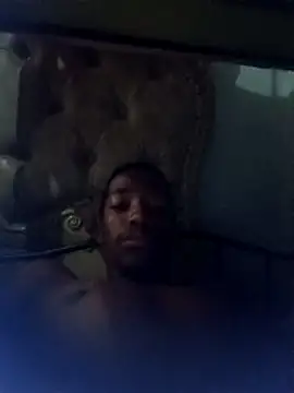 Cuteyuuboy2086 online show from November 28, 8:17 am