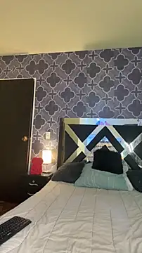 AdeleCruzz online show from March 8, 12:41 am