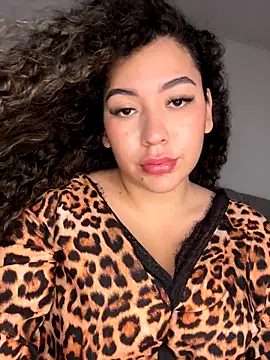 VictoriaaRose online show from December 3, 7:27 am