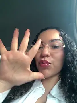 Snapshot of VictoriaaRose chatting on April 29, 9:43 pm VictoriaaRose online show from April 29, 9:43 pm