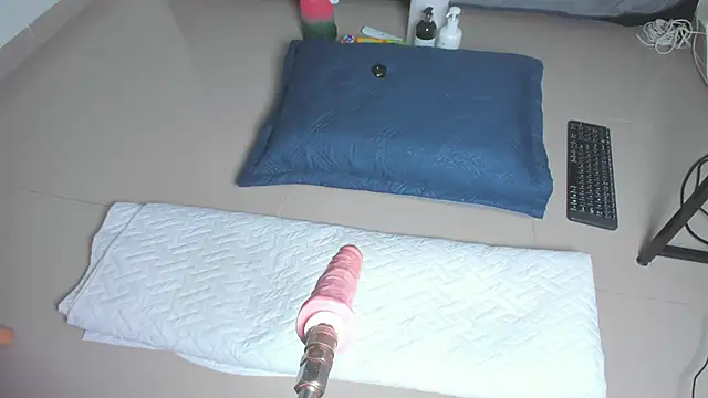 sophie 1  online show from February 6, 2:49 am