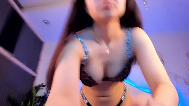 TinyBlair online show from March 30, 4:24 am