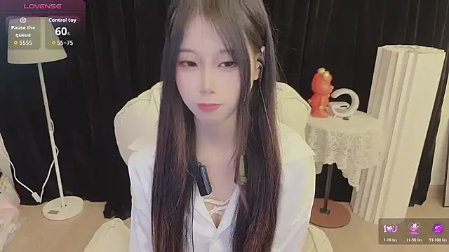 Snapshot of -Annababy chatting on June 13, 12:14 pm -Annababy online show from June 13, 12:14 pm