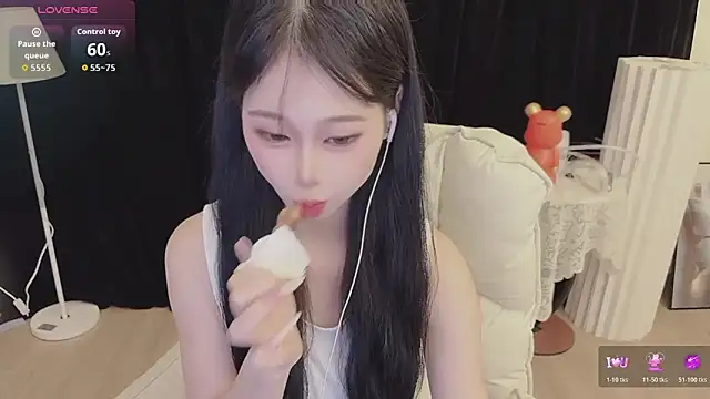 Snapshot of -Annababy chatting on July 25, 3:53 pm -Annababy online show from July 25, 3:53 pm
